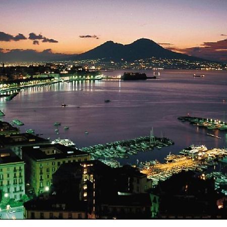 Napoli Sunny Charme Lägenhet Exteriör bild
